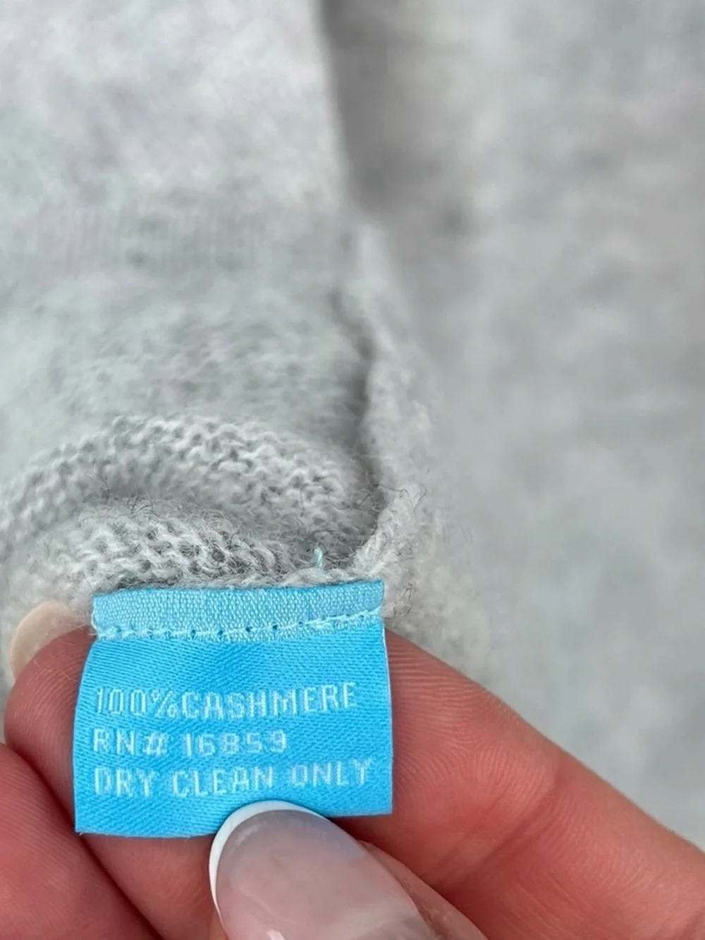 J. McLaughlin Jamey 100% Cashmere Crewneck Sweater - Size Small - Gray - Picture 10 of 12